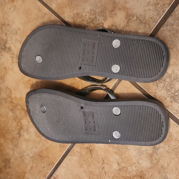 Capelli of New York Women's Sandals - Picture 5 of 6